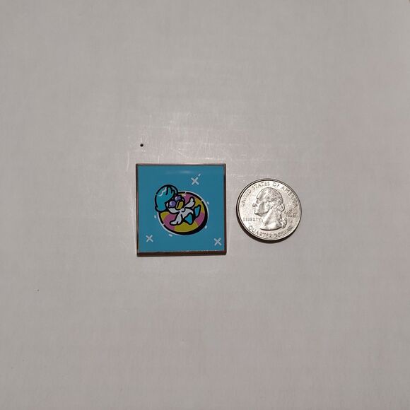 Pokemon TCG Quaxly Lazy Summer Enamel Pin Official Nintendo Lapel Badge Figure - Picture 2 of 3